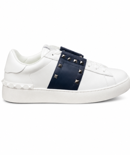Blå sneakers med pigger