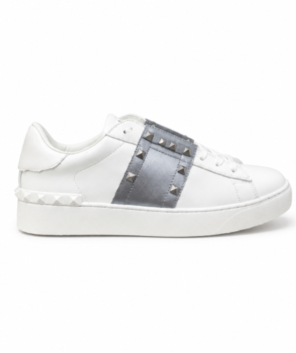 Sølv sneakers med studs